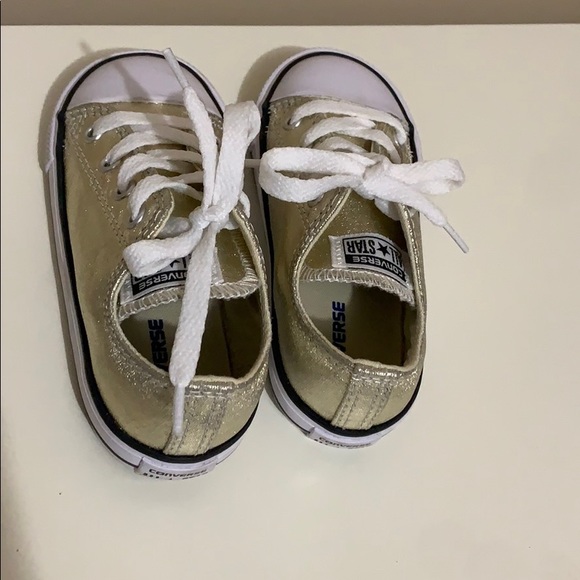 Converse Toddler Shoes. - Picture 3 of 8